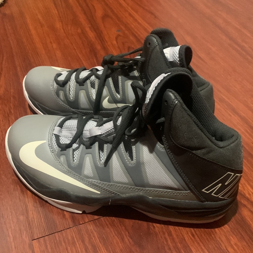 Nike size 9 men never used
